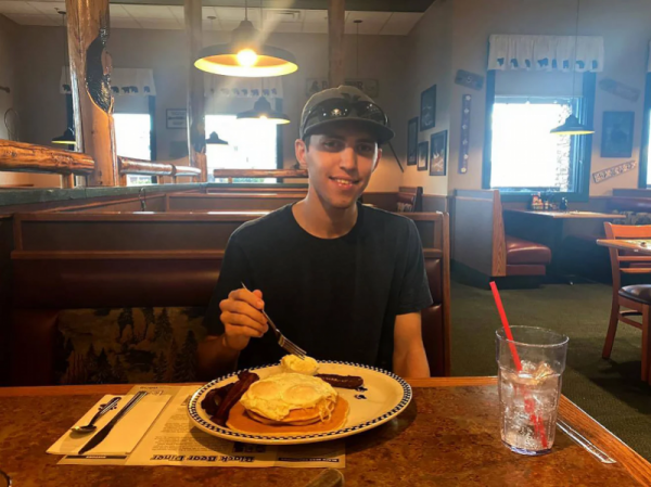 实盘股票交易配资 枪杀特朗普盟友的嫌疑人仍“拒绝与当局合作”！即将首次出庭