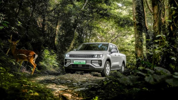 配资广告 雷达新能源皮卡双车上市 山地版13.98万/高寒版15.18万起